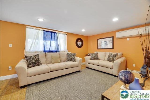 163 Cambridge Court, Lehman Twp, PA 18324