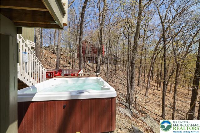 163 Cambridge Court, Lehman Twp, PA 18324