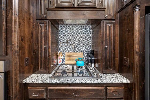 291 NE Simmons Cir, Fletcher, OK 73541