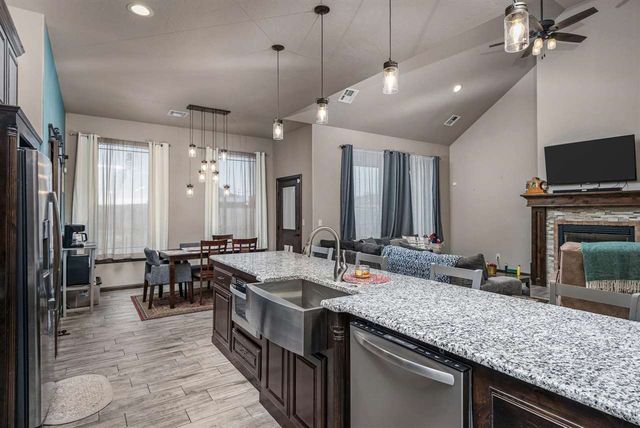 291 NE Simmons Cir, Fletcher, OK 73541