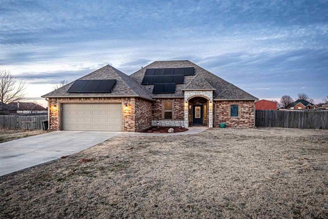 291 NE Simmons Cir, Fletcher, OK 73541