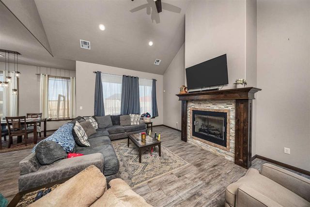 291 NE Simmons Cir, Fletcher, OK 73541