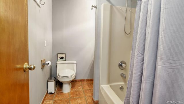 120 Promenade Drive, Aquebogue, NY 11901