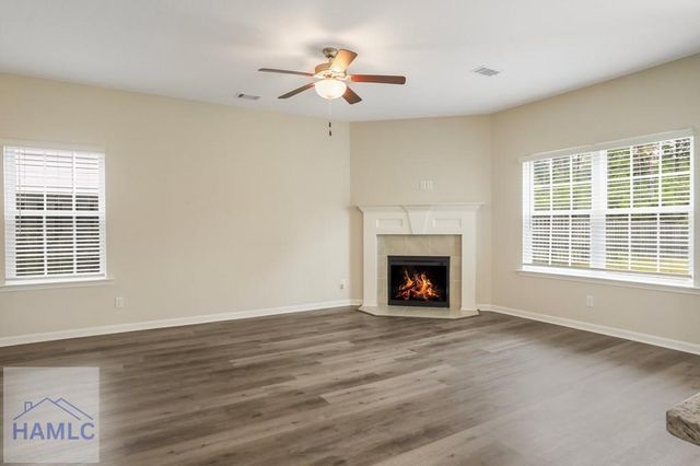 572 Brightleaf Circle, Hinesville, GA 31313