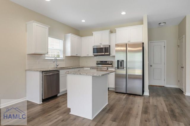 572 Brightleaf Circle, Hinesville, GA 31313