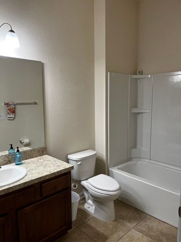 2109 Golden Lake Loop, St Augustine, FL 32084