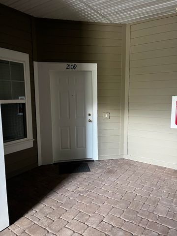 2109 Golden Lake Loop, St Augustine, FL 32084