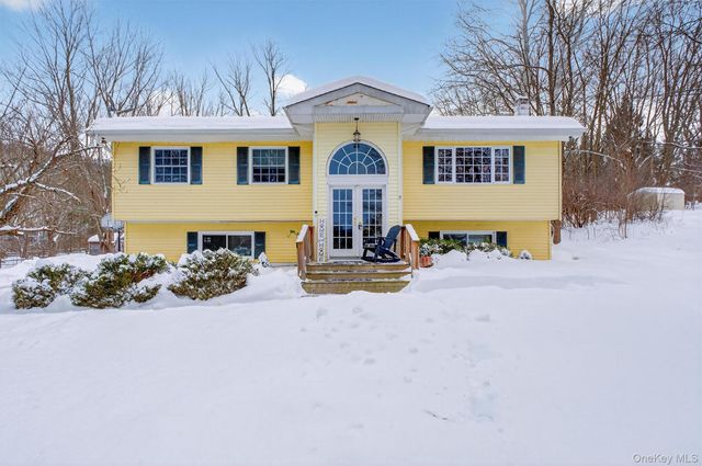 19 Brill Lane, Poughquag, NY 12570