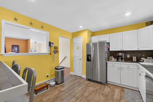 19 Brill Lane, Poughquag, NY 12570