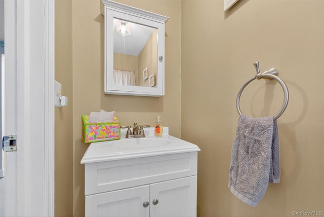 19 Brill Lane, Poughquag, NY 12570