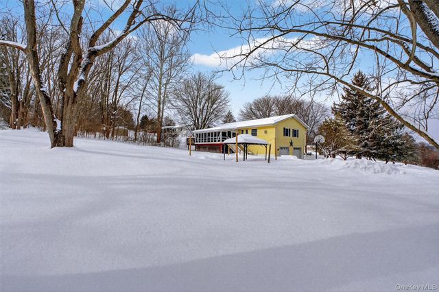 19 Brill Lane, Poughquag, NY 12570