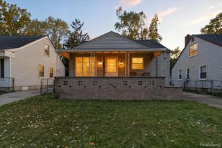 17421 Five Points Street, Redford, MI 48240