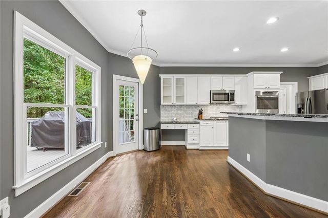 233 Jeffrey Drive, Woodstock, GA 30188