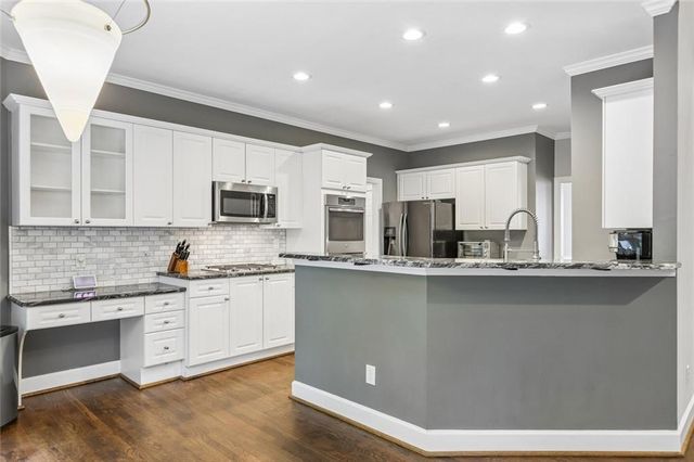 233 Jeffrey Drive, Woodstock, GA 30188