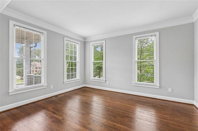 233 Jeffrey Drive, Woodstock, GA 30188