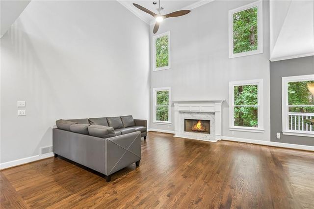 233 Jeffrey Drive, Woodstock, GA 30188