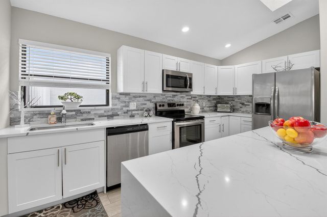 1315 NW 25th Lane, Delray Beach, FL 33445