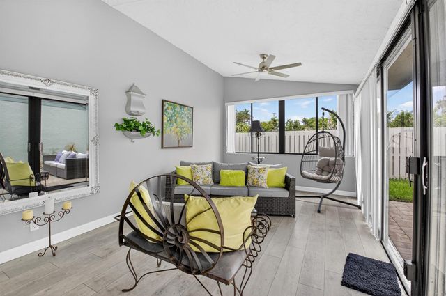 1315 NW 25th Lane, Delray Beach, FL 33445