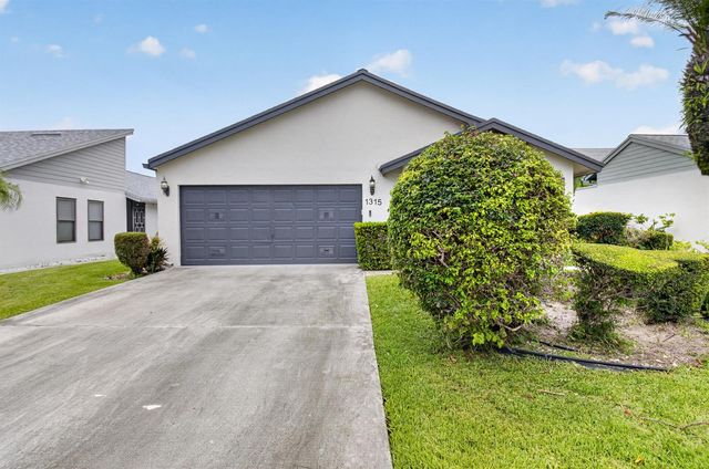 1315 NW 25th Lane, Delray Beach, FL 33445