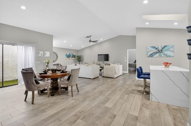 1315 NW 25th Lane, Delray Beach, FL 33445