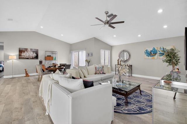1315 NW 25th Lane, Delray Beach, FL 33445