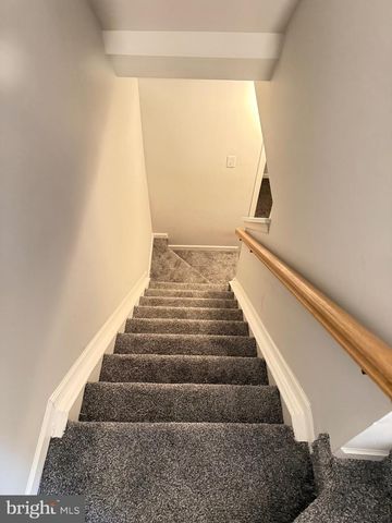 34 PARLIAMENT DR, Mount Holly, NJ 08060