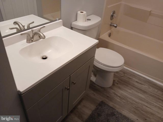 34 PARLIAMENT DR, Mount Holly, NJ 08060