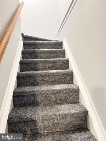 34 PARLIAMENT DR, Mount Holly, NJ 08060