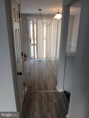 34 PARLIAMENT DR, Mount Holly, NJ 08060