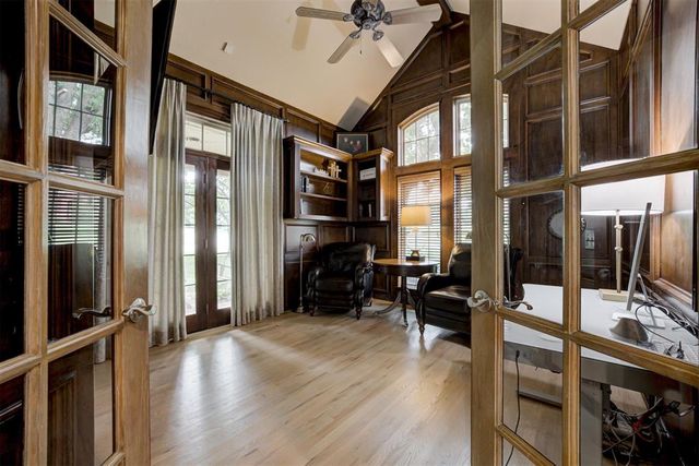 201 Hollowdale Circle, Edmond, OK 73003