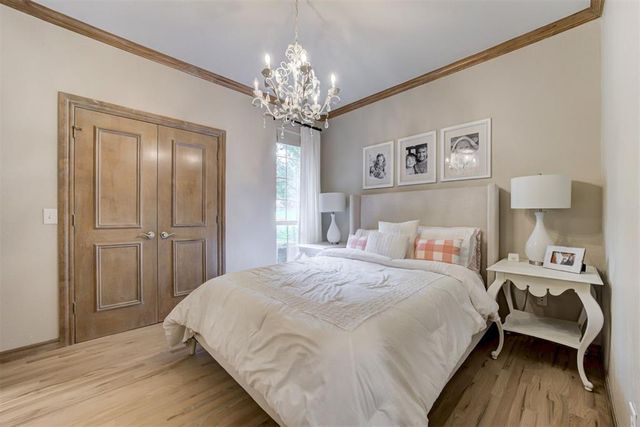 201 Hollowdale Circle, Edmond, OK 73003