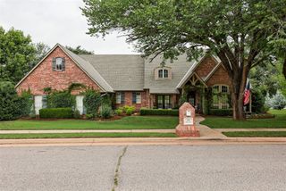 201 Hollowdale Circle, Edmond, OK 73003