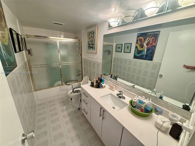 900 Bay Drive 527, Miami Beach, FL 33141
