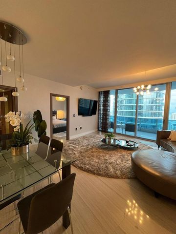 200 Biscayne Boulevard Way 4403, Miami, FL 33131