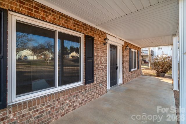 2984 Daffodil Court, Gastonia, NC 28054