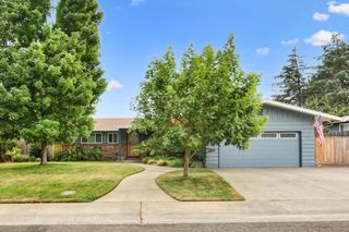 2016 Santa Lucia Way, Carmichael, CA 95608