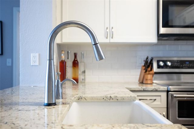 200 4TH AVENUE S 329, St Petersburg, FL 33701