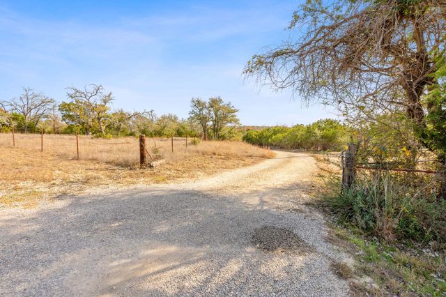 801 Needham RD, Dripping Springs, TX 78620