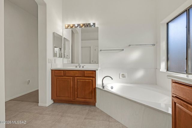 6298 N Via Lomas De Paloma, Tucson, AZ 85718