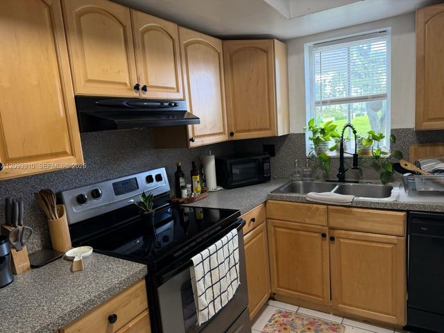 2540 SW 14th Court 40, Boynton Beach, FL 33426