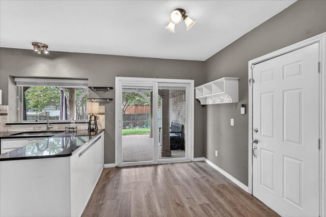 2117 Lavaca Trail, Carrollton, TX 75010