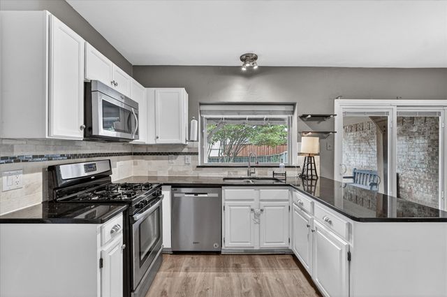 2117 Lavaca Trail, Carrollton, TX 75010