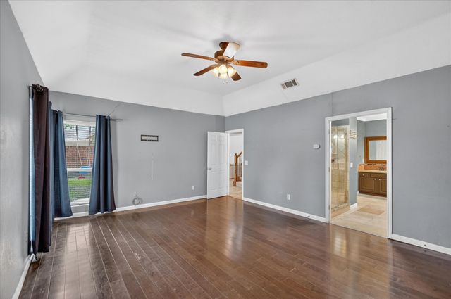 2117 Lavaca Trail, Carrollton, TX 75010