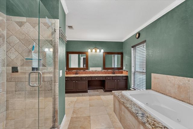 2117 Lavaca Trail, Carrollton, TX 75010