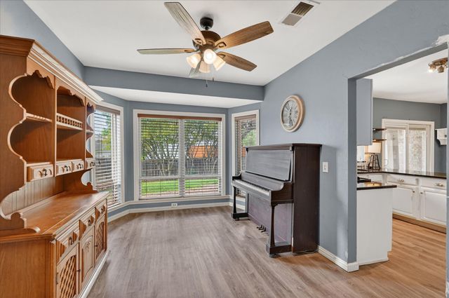 2117 Lavaca Trail, Carrollton, TX 75010