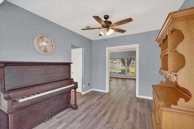2117 Lavaca Trail, Carrollton, TX 75010