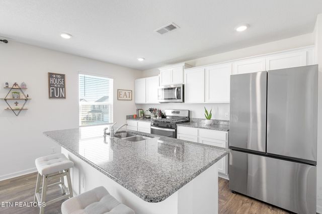 2556 Lucille Ln, Talbott, TN 37877