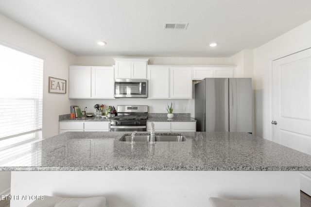 2556 Lucille Ln, Talbott, TN 37877