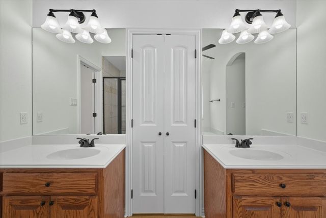 110 Heritage Place, Glen Rose, TX 76043