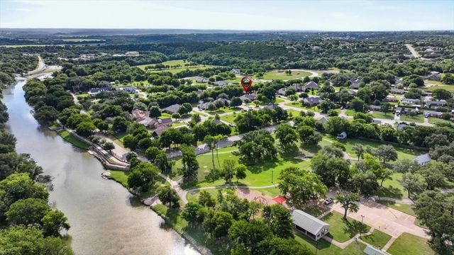 110 Heritage Place, Glen Rose, TX 76043
